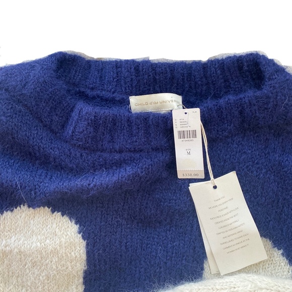 sweater - Picture 3 of 5